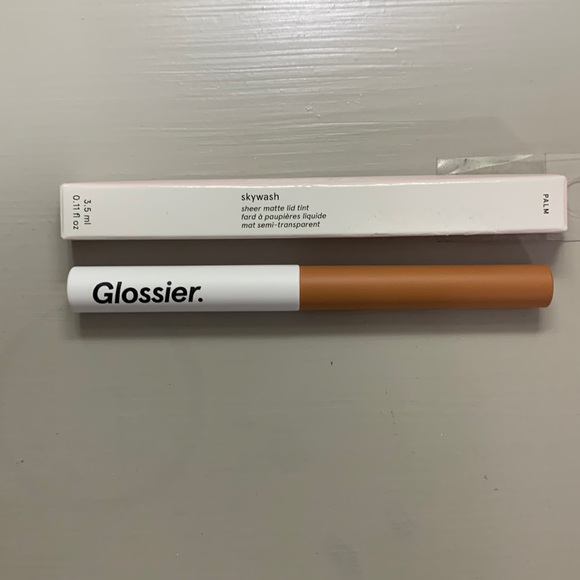 Glossier Other - NWT Glossier Skywash - Shade PALM